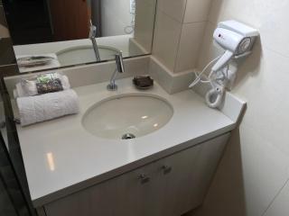 Liberdade 1 QT + Sofá Cama - 200m Metrô. Novo! - 1