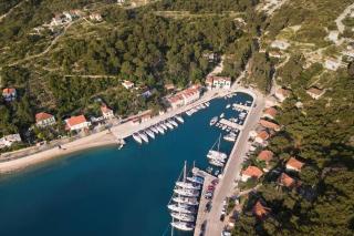 Private luxury Villa AZZURRO on Solta for up to 10 persons, free parking, very close to beach! FREE Kajak & Mountainbikes, GREAT living area & privacy! - Rogač - 4