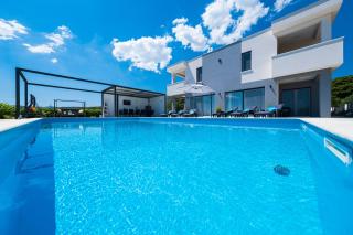 Villa Sky - Heating Pool - Kastel Novi - 8