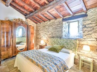 Belvilla by Oyo Rustic holiday home with pool - San Godenzo - 3