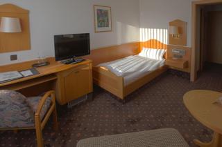 Hotel-Restaurant Esbach Hof - Kitzingen - 2