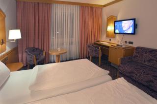 Hotel-Restaurant Esbach Hof - Kitzingen - 3