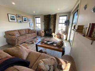 Pedalfish Cottages - Galaxy Views - 4