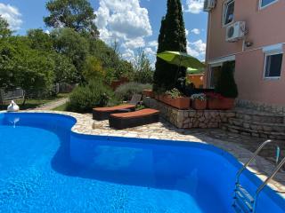 Private Riverside Villa Silvia - 7