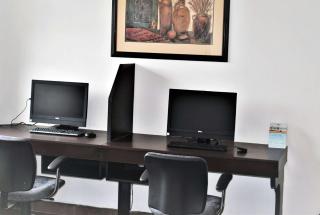 Microtel Inn and Suites by Wyndham Toluca - 1