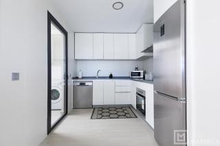 Estepona Sunsets - Modern 3-BR Beachside Apartment - Estepona - 2