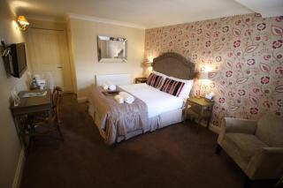 The Angel in Wootton Bassett - Royal Wootton Bassett - 6