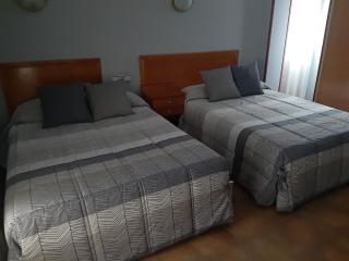 Hotel Los Leones, el más cercano a Warner - 9