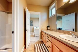 Desert Sky Sanctuary - Redmond - 1