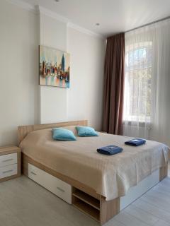 Modern Apartment - Lviv - 9