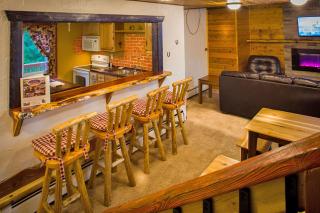 Curriers Lakeview Lodge - Rice Lake - 7