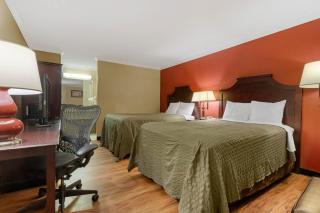 Days Inn by Wyndham Hinesville Near Fort Stewart, Newly Renovated, Free Hot Breakfast, Restaurant and Bar - Hinesville - 7