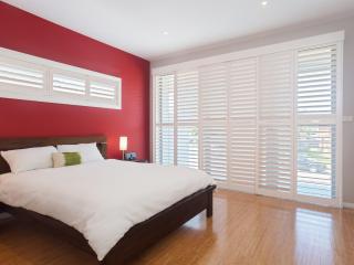 7a Judith Street stunning duplex with ducted air conditioning - Corlette - 8