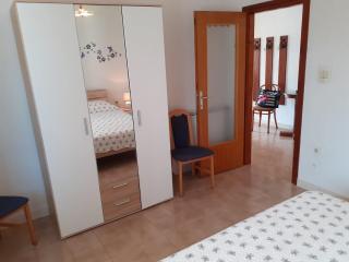 Apartments Mary - Miholašćica - 4