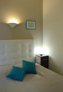 APPARTEMENTS DANS VILLA EN REZ DE JARDIN - 1