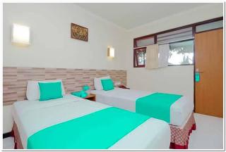 Hotel Lestari Near Lippo Plaza Mall Jember Mitra RedDoorz - Jember - 9