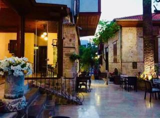White Garden Hotel-Adult Only - 1
