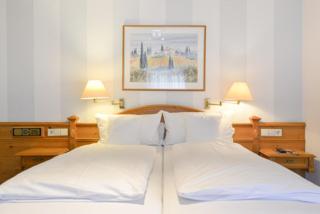 Hotel Kellhof - Bed & Breakfast - Gaienhofen - 6