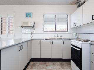 Intrepid 13 fantastic unit with stunning water views - Nelson Bay - 2