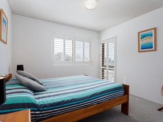 Intrepid 13 fantastic unit with stunning water views - Nelson Bay - 4