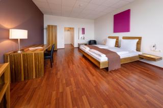 AMH Airport-Messe-Hotel Stuttgart - 3
