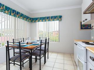 Sailfish, 4,46 Magnus Street- Unit with water views and close to town - 1