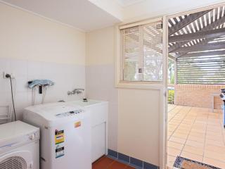 The Clippers 3 fabulous waterfront unit - Salamander Bay - 4