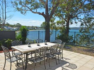 Wanda Magic beautiful water front house - Salamander Bay - 0