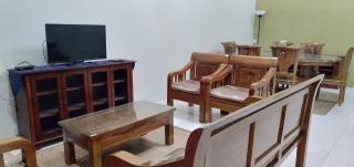 Kayu Merbau Homestay - 8