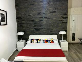 FRANZ GUEST HOUSE - 8