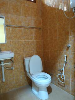 Cikgu CTZ Homestay A - Kampung Raja - 2