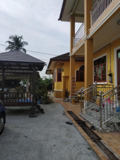 Cikgu CTZ Homestay A - Kampung Raja - 4