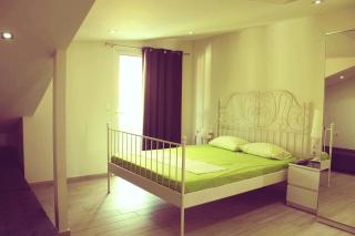 Anthia House - Sarti - 1