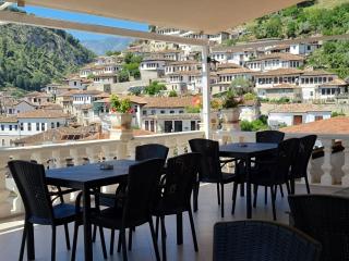 Villa Arben Elezi - Berat - 9