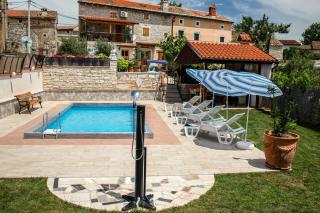 Holiday Home Darko - Svetvinčenat - 0