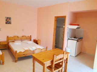 STUDIOS LEFTERIS - 9