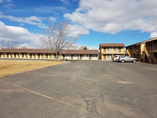 Split Mountain Motel - 7