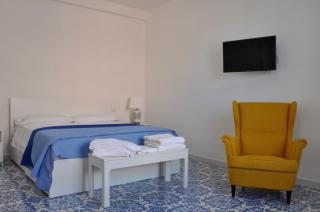 Calise guest house B senza balcone - Procida - 8
