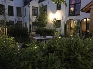 The Herring's Residence - Stylish Private Cottage with Breakfast in Historic Center - Adults-Only - Brügge - 1