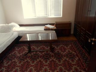 Varbanovi Guest Rooms - 4