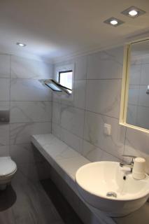 Anthia House - Sarti - 8