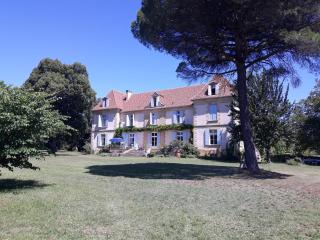 Château Le Tour - Chambres d'Hôtes - Faux - 0