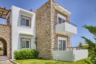 G&K Stone Suites - Haraki - 7