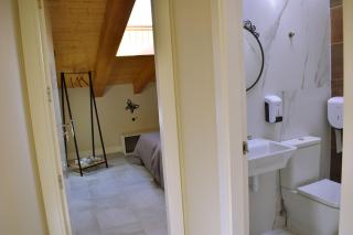 ALBERGUE HOSTING DUERO - Pesquera de Duero - 1