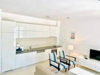 Lavender Bay Apartment C32 - Donji Morinj - 0