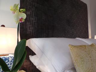Antler Guest House - 8