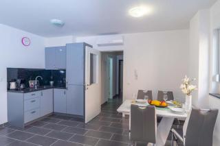 Villa Cologne - 1