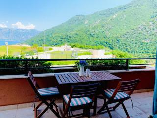 Lavender Bay Apartment B13 - Donji Morinj - 4
