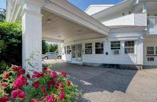 Hamilton Village Inn - North Kingstown - 5