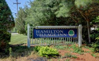 Hamilton Village Inn - North Kingstown - 9